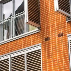 Système de façade en polystyrène extrudé - X-CLAD - Eurobrick Systems Ltd  - de terre cuite