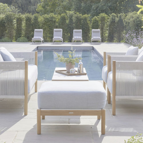 Ottoman contemporain - Cocoon  - Barlow Tyrie - en Sunbrella® / en teck / carré