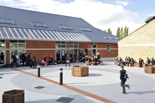 Pavé en béton - CELESTIA  - Marshalls plc  - antidérapant