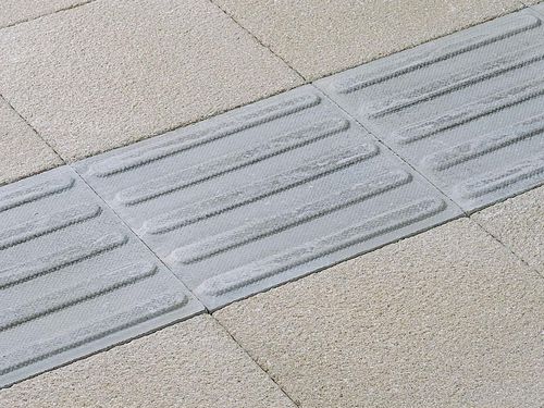 Bande de guidage podotactile - DIRECTIONAL - Marshalls plc 
