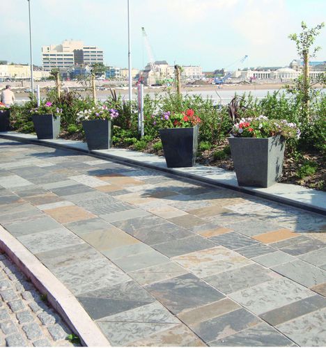 Carrelage en grès - GWRHYD - Marshalls plc  - à relief / d'extérieur / pour sol