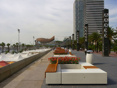 Banc public contemporain - BELLITALIA DEMETRA - Marshalls plc  - en bois / en pierre / avec dossier
