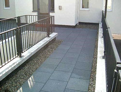 Dalle souple en caoutchouc recyclé - CARLISLE Construction Materials GmbH - d'extérieur / de sol