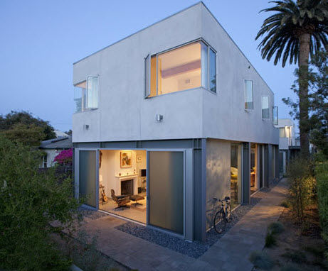 Maison modulaire - VENICE SWELLHOUSE - OMD office of mobile design - contemporaine / à 2 étages / ossature métallique