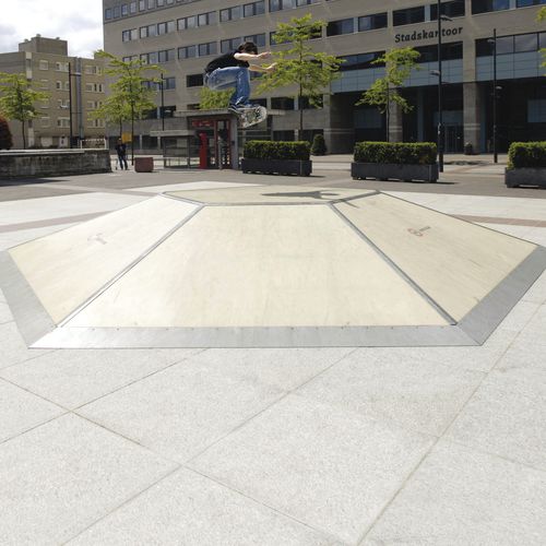 Demi-pyramide pour skatepark - S-RAVE - VelopA