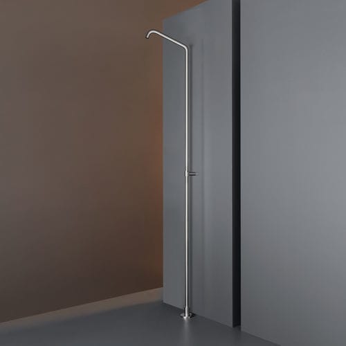Colonne de douche d'extérieur - NEU24 - CEADESIGN - en inox / contemporaine / avec rail