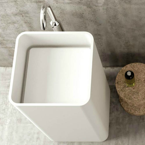 Vasque sur pied - TOWER QUADRO - MOMA DESIGN - en Corian® / sur mesure / carrée