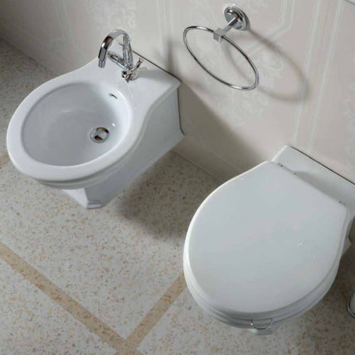 WC suspendu - VENETIA - PETRACER'S CERAMICS - en céramique / moderne