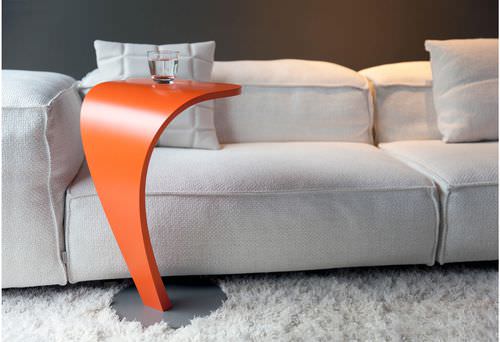 Table d'appoint contemporaine - COBRA - Odesi. Dutch Design Online - en bois / en métal / ronde