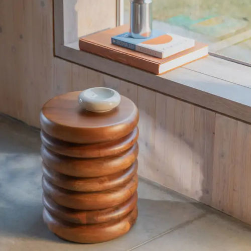 Tabouret contemporain - Disc - Zuiver - en noyer / avec piètement en noyer / rond