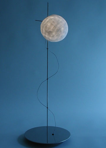 Lampe de table - PETITE LUNE  - CÉLINE WRIGHT  - en acier inoxydable brossé / en papier japonais / contemporaine