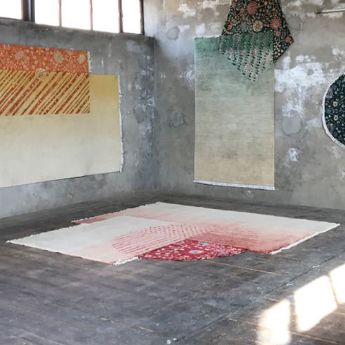 Tapis contemporain - LOVE TRIANGLE - NADA DEBS - à motif / en laine / tissé