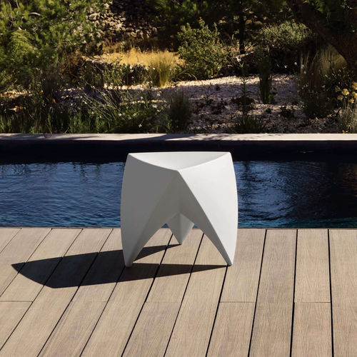 Tabouret contemporain - MR. LEM - Myyour - en polyéthylène / avec piètement en polyéthylène / 3 pieds