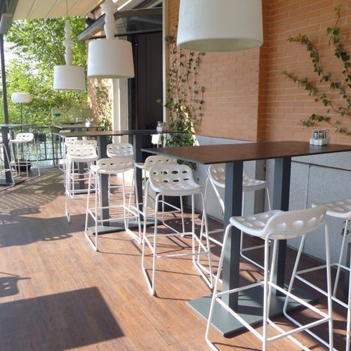 Chaise de bar contemporaine - CHIPS - Myyour - d'extérieur / en polyéthylène / avec piètement en polyéthylène