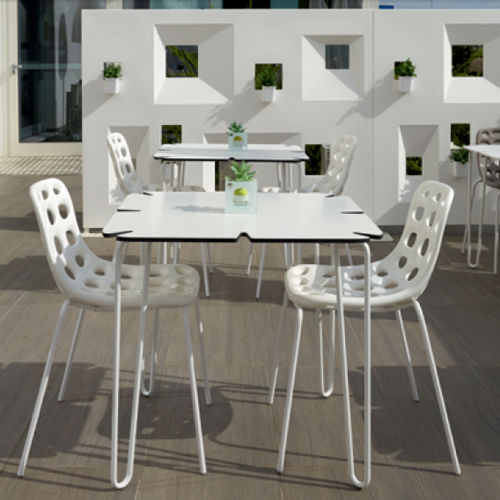 Chaise contemporaine - CHIPS - Myyour - d'extérieur / en polyéthylène / en HPL
