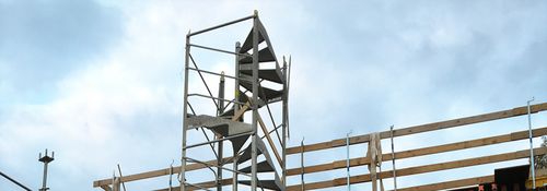 Escalier en colimaçon - ESCALIB MDS - ALPHI SAS  - à marches en métal / technique / avec contremarche