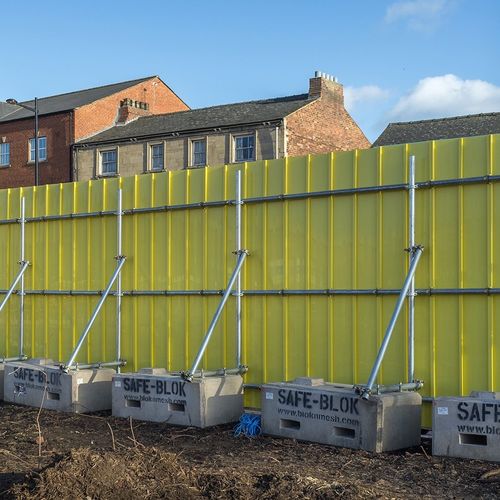 Clôture à panneaux - PALISS'ECO™ - BATISEC  - pour chantier / en PVC / contemporaine