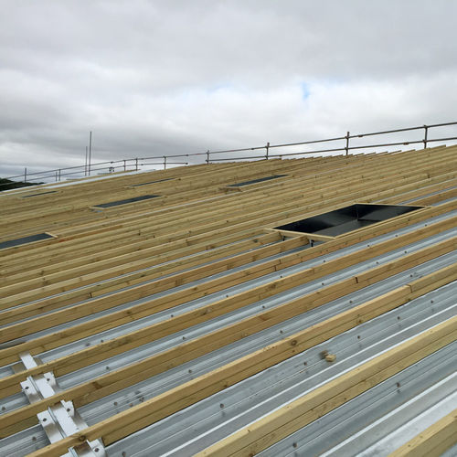 Panneau de sous-toiture - TACTRAY 90 - BRITMET TILEFORM LTD