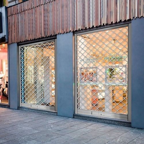 Rideau métallique pour commerce - FLEXIDOOR SA
