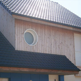 Bardage en lames - GIPEN - en bois / peint / vertical