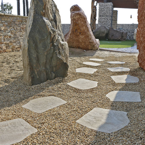 Pas japonais - STONE GRES - PASSO GIAPPONESE BARGE - GRANULATI ZANDOBBIO SPA