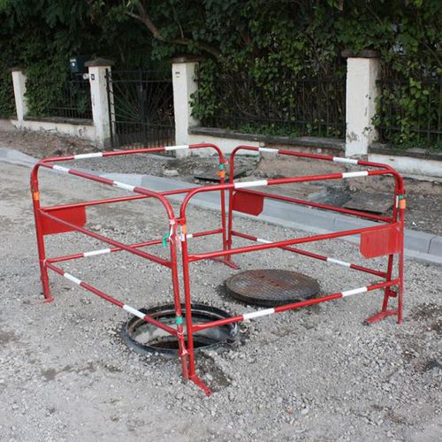 Barrière de protection - 350001605 - HAEMMERLIN - fixe / en métal / pour espace public