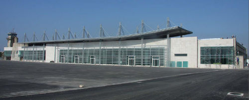 Auvent d'entrée - AÉROPORT DE TANGER  - Jet contractors - en aluminium / plat / contemporain