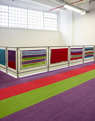 Moquette tuftée - COLOR& - MODULYSS  - bouclée / synthétique / pour le tertiaire