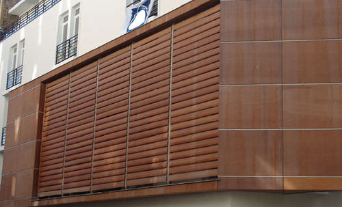 Brise-soleil en bois - EQUATEUR - SAB INTERNATIONAL - pour façade / vertical