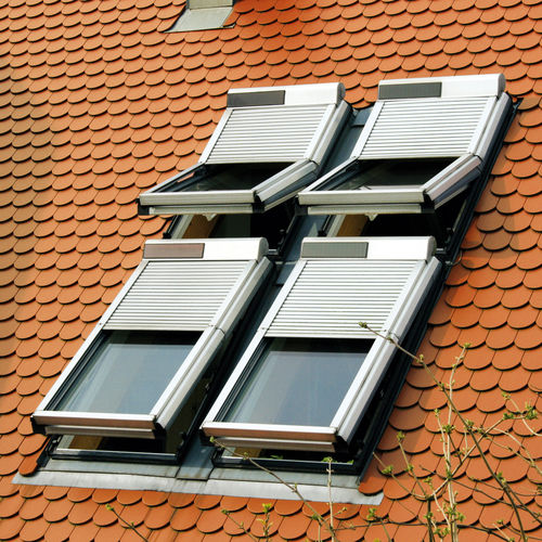 Volet roulant - Baier GmbH - en aluminium / pour fenêtre de toit / électrique
