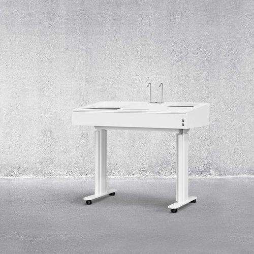 Pupitre de conférence - HILOW  - Montana Furniture - lumineux / sur roulettes