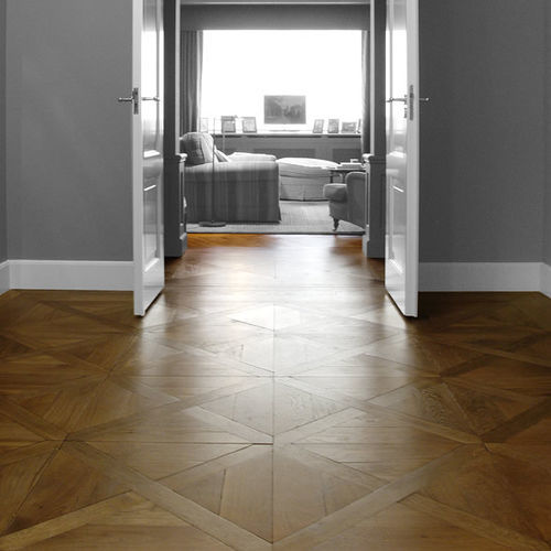 Parquet massif - VIENNESE CROSS - BOHEMIAN WORKS - en chêne / avec incrustations / verni
