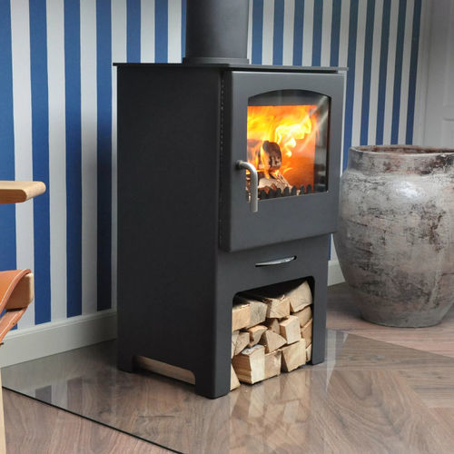 Poêle à bois - COUNTRY  - Jydepejsen A/S - 0 - 5 kW / sur pieds / traditionnel