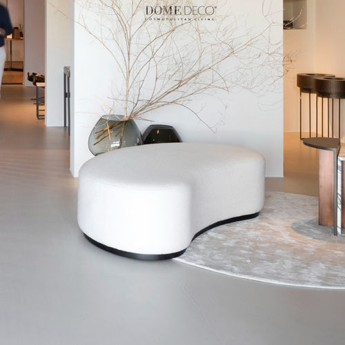 Ottoman contemporain - CURVE - EUROFASHION HOMETEXTILES & CONCEPTS - en tissu / en hêtre / en demi-cercle