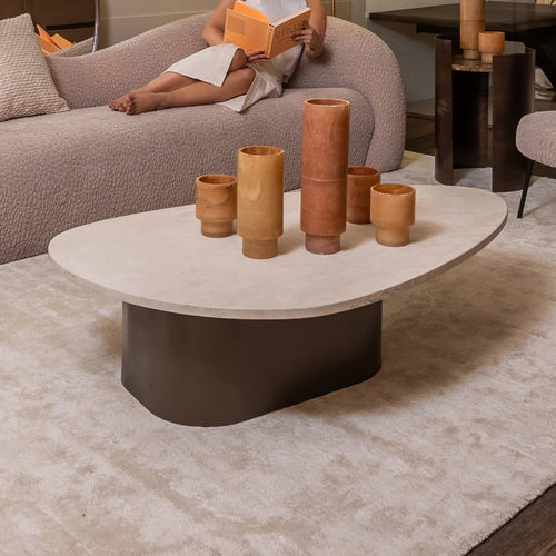 Table basse contemporaine - DEHLI - EUROFASHION HOMETEXTILES & CONCEPTS - en marbre / avec piètement en métal / elliptique