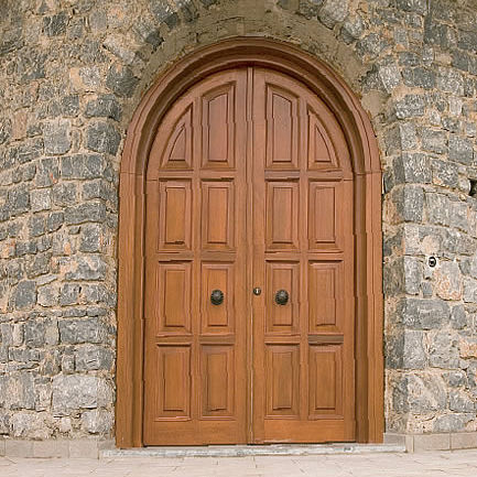 Porte d'entrée - SPECIAL CONSTRUCTION - interSCALA - en bois / battante / semi-vitrée