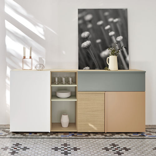 Buffet haut - MYA - MEGAMOBILIARIO - sur pieds hauts / contemporain / en bois