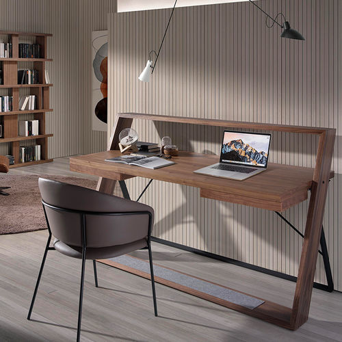 Bureau sur pied - 3216 - Angel Cerdá - de style minimaliste / en noyer / droit