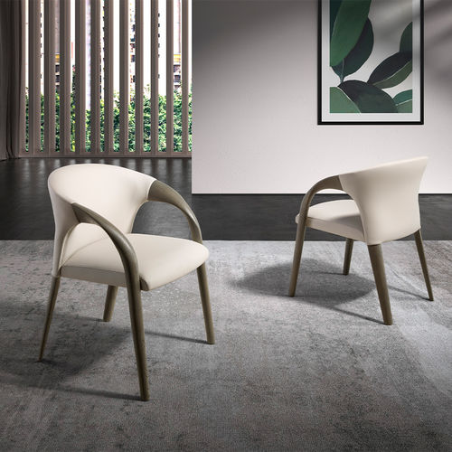 Chaise contemporaine - 5122 - Angel Cerdá - d'intérieur / en croûte de cuir / avec piètement en chêne