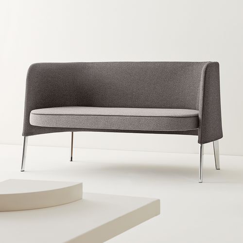 Canapé contemporain - AGORÀ - SEGIS - en tissu / en cuir / avec accoudoirs