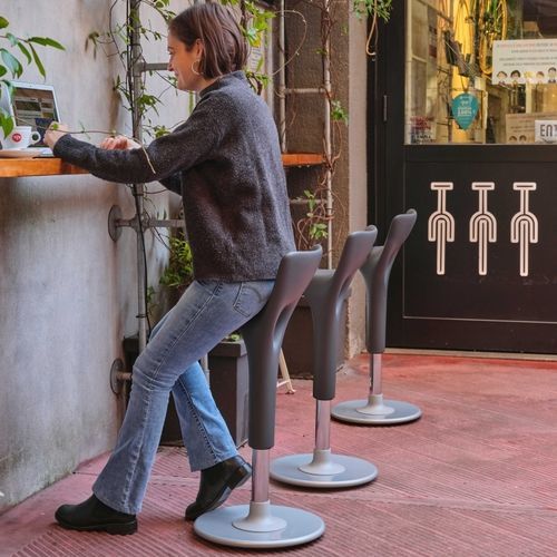 Chaise de bar contemporaine - COWBOY  - SEGIS - d'intérieur / en polyuréthane / avec piètement en acier thermolaqué