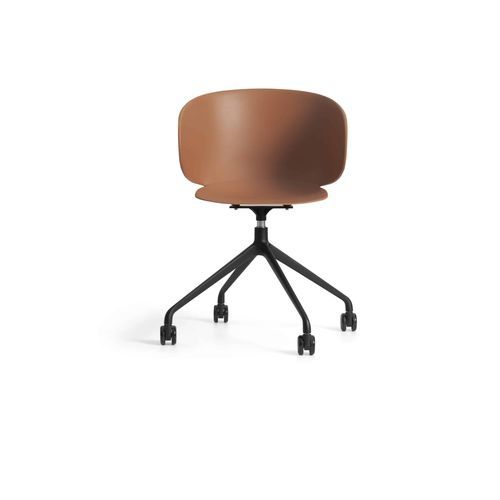Chaise design - Plose+ - SEGIS - d'intérieur / à 4 branches / pivotante