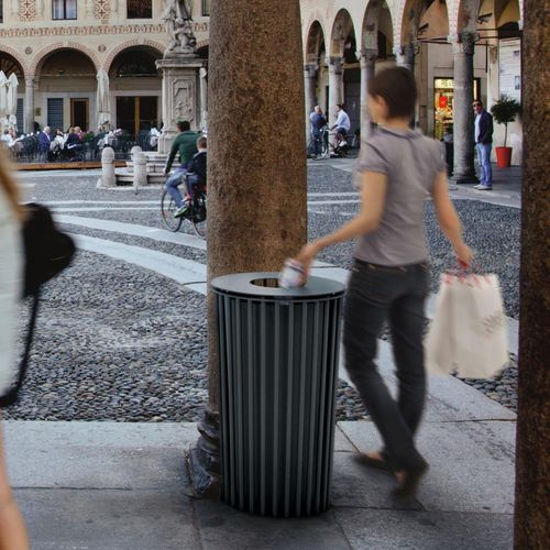 Poubelle publique - 015  - URBANTIME - en acier galvanisé / en inox / en acier à revêtement par poudre