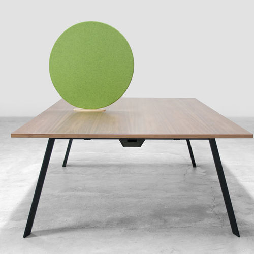 Séparateur de bureau sur bureau - MOON - FAMO - en tissu / en bois / de protection