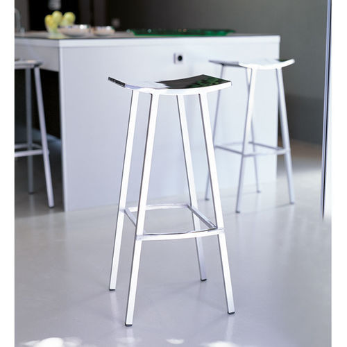Tabouret design - KYOTO - FAMO - en métal / avec piètement en métal / avec repose-pieds
