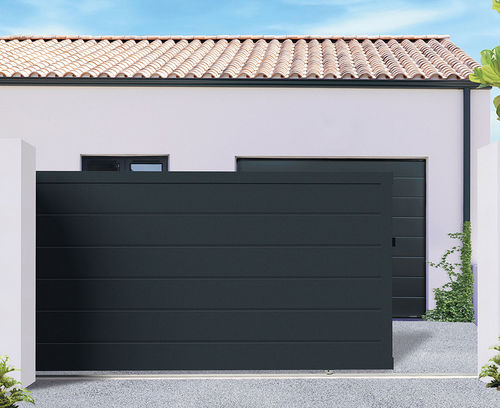 Portail battant - ISPAGNAC  - La Toulousaine - coulissant / en aluminium / à lames