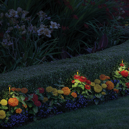 Borne d'éclairage de jardin - CHIODINO 4 - Inverlight Srl - contemporaine / en acier inoxydable / en opale