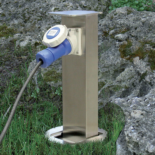 Borne de distribution électrique - GHOST - Inverlight Srl - en acier inoxydable / pour espace public / d'extérieur