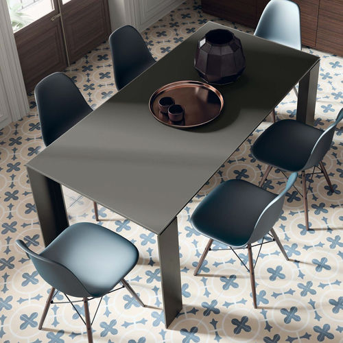 Table à manger contemporaine - T10 - VIVE - MUEBLES VERGE S.L. - en bois / en céramique / en verre laqué