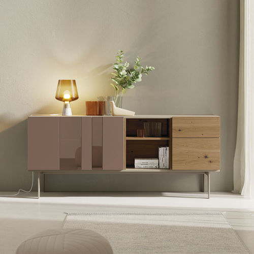 Buffet contemporain - ON APARADOR 4 - VIVE - MUEBLES VERGE S.L. - en placage de bois / en bois laqué mat / en chêne naturel